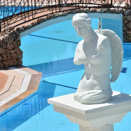 Artemisia Royal Park Club 3* Олудениз