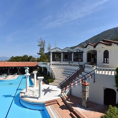 Отель Artemisia Royal Park Club