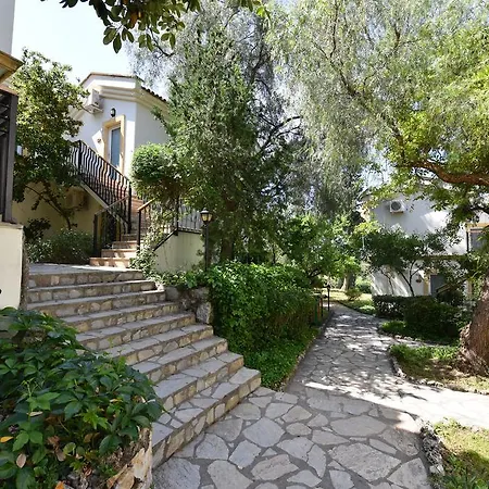 Artemisia Royal Park Club 3* Oludeniz